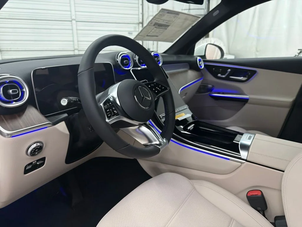 New 2027 White Mercedes-Benz GLC 300 image 12