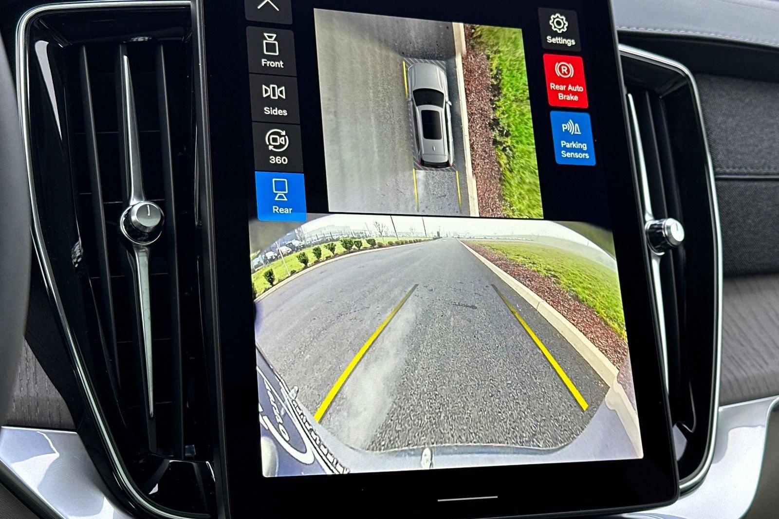 2026 Volvo XC90 Ultra - Photo 20