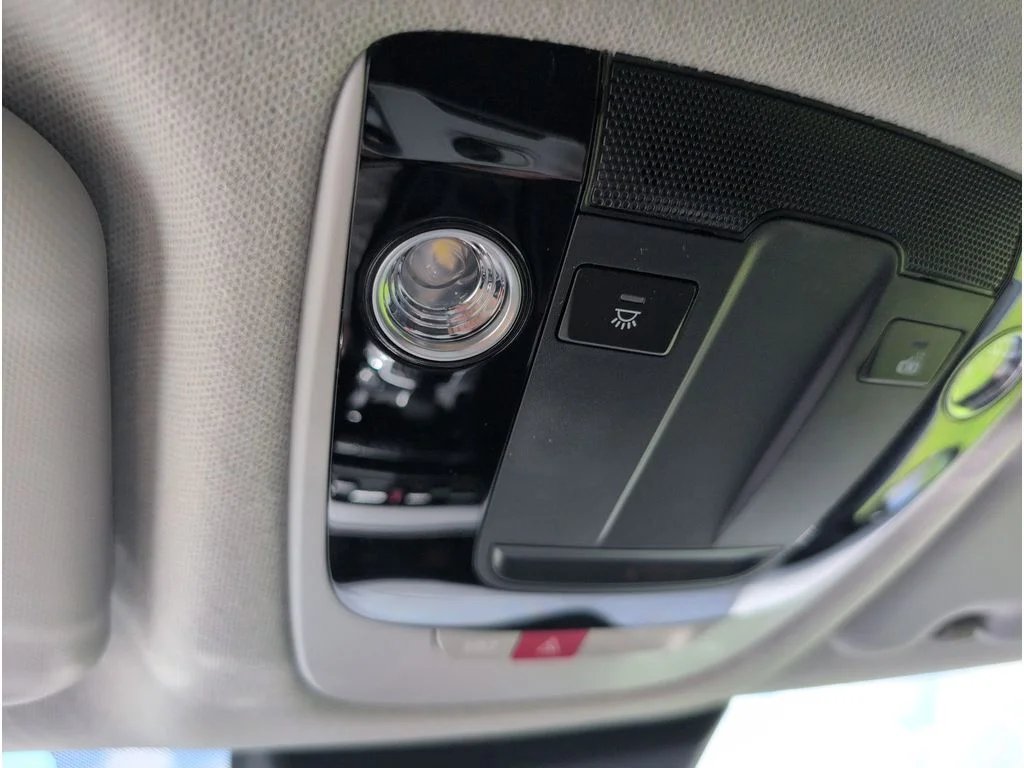 2025 Kia Seltos SX - Photo 28
