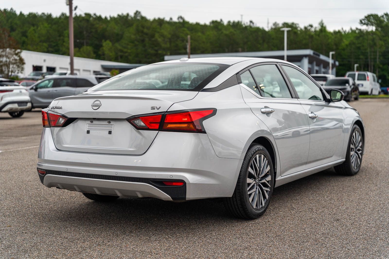 2024 Nissan Altima SV - Photo 7