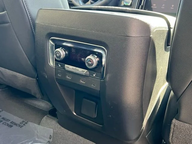 2026 GMC Yukon XL AT4 - Photo 32