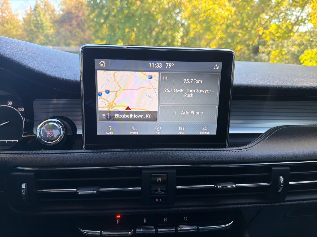 Used 2020 White Lincoln Standard image 22