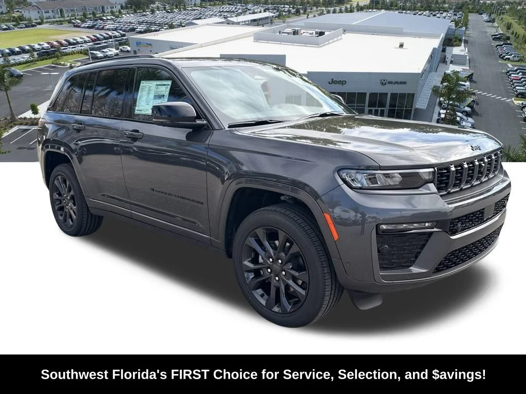New 2026 Baltic Gray Metallic Clear-Coat Exterior Paint Jeep Limited Reserve image 2
