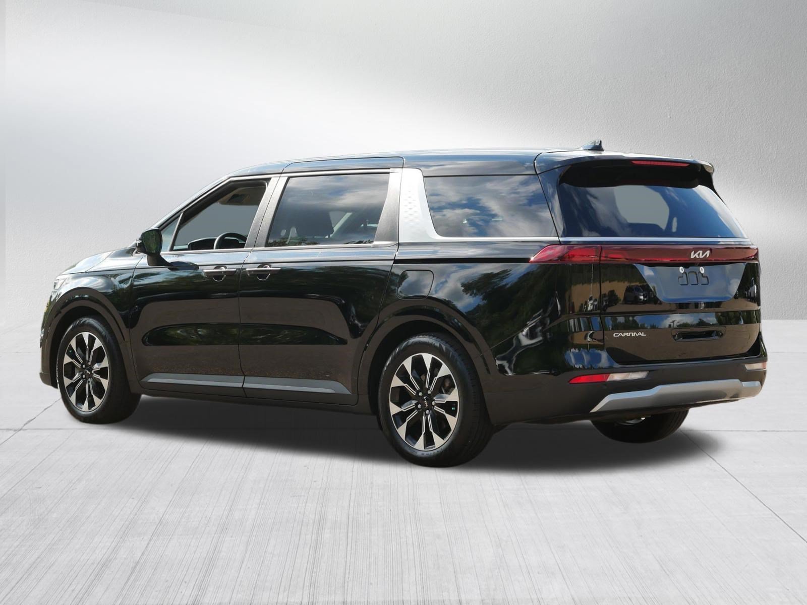 Certified Used 2023 Aurora Black Pearl Kia EX image 5