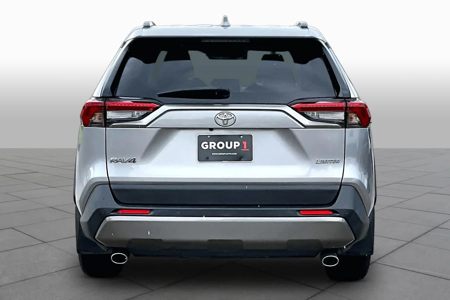 Used 2020 Silver Sky Metallic Toyota Limited image 5