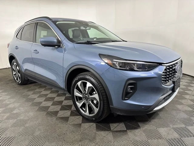 2024 Ford Escape Platinum AWD's photo