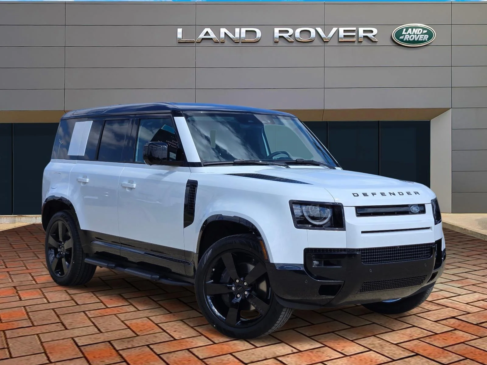 2026 Land Rover Defender 110 X-Dynamic SE P500's photo