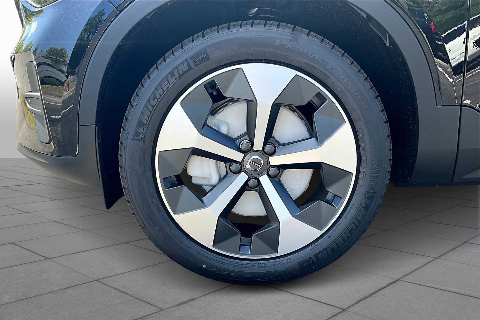 2026 Volvo XC40 Core - Photo 15