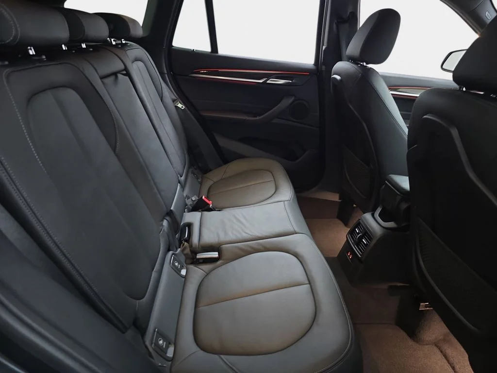 Used 2019 Gray BMW xDrive28i image 13