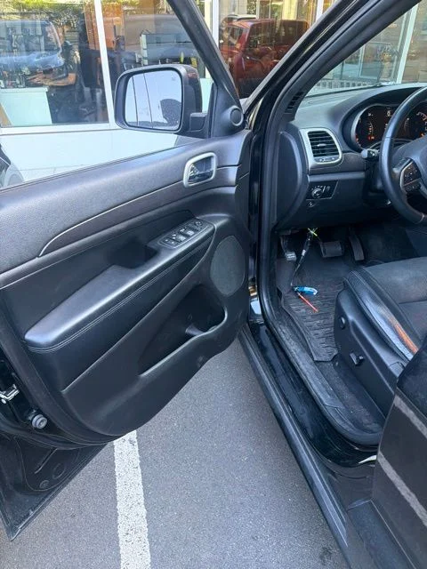 Used 2018 Black Jeep Altitude image 5