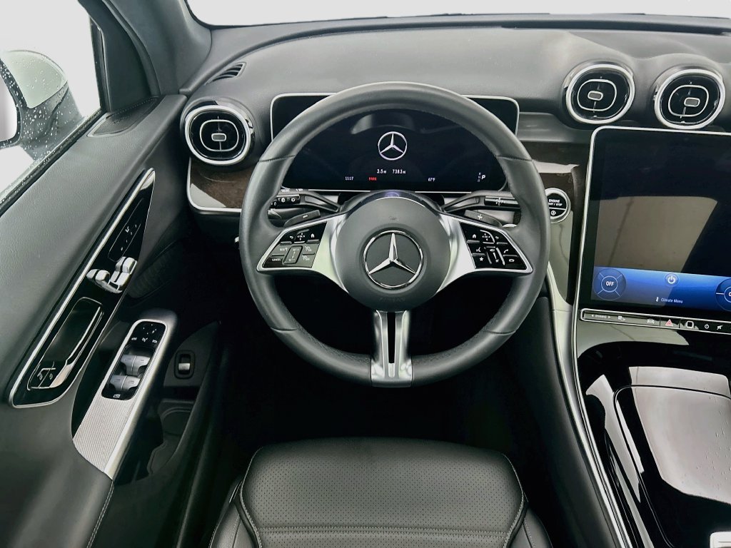 Certified Used 2026 Polar White Mercedes-Benz GLC 300 image 10