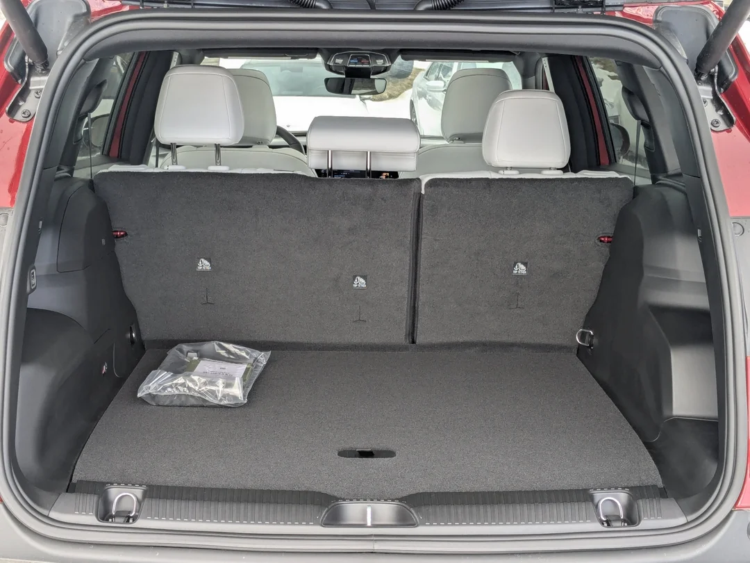 New 2026 Red Jeep Limited - - 4x4 - Power Sunroof - Power Liftgate - Remote Start & More! image 32