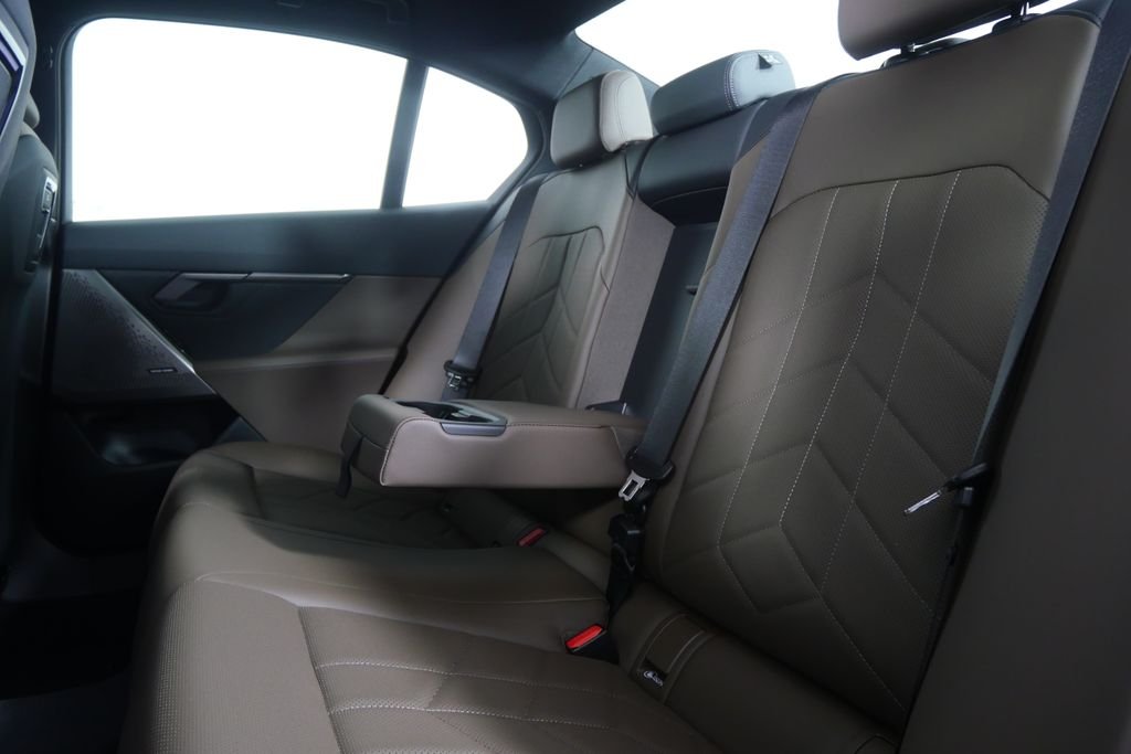 New 2027 Black Sapphire Metallic BMW 530i image 15
