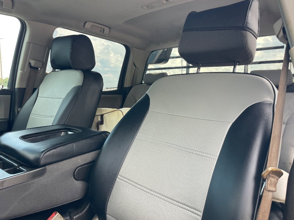 Used 2016 Summit White Chevrolet Work Truck image 11
