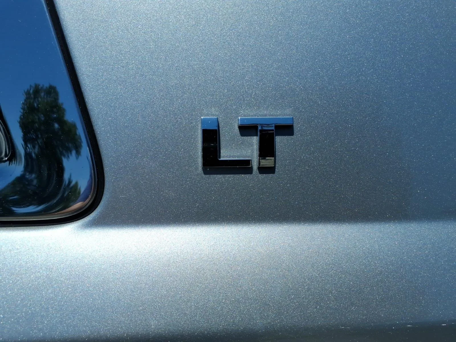 Used 2016 Silver Ice Metallic Chevrolet LT image 11