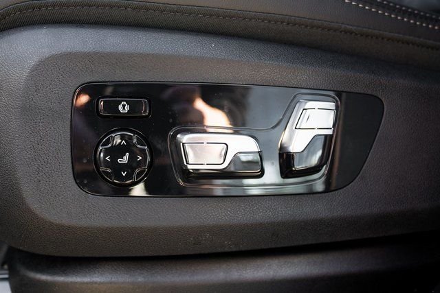 New 2026 Skyscraper Grey Metallic BMW xDrive40i image 21