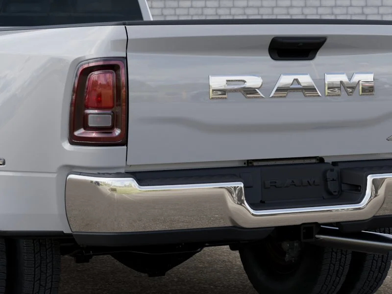 New 2026 Bright White Clear-Coat Exterior Paint RAM TRADESMAN image 13