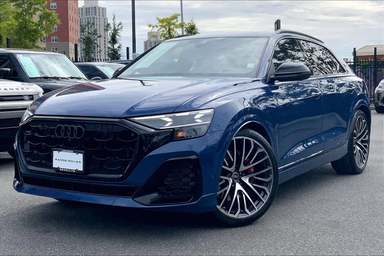 2025 Audi SQ8 Prestige quattro's photo