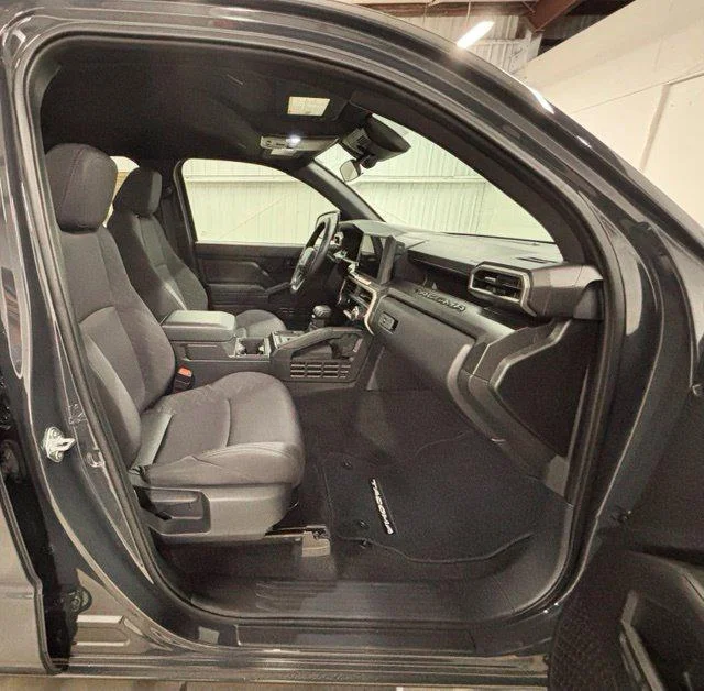 Used 2025 UNDERGROUND Toyota  image 18