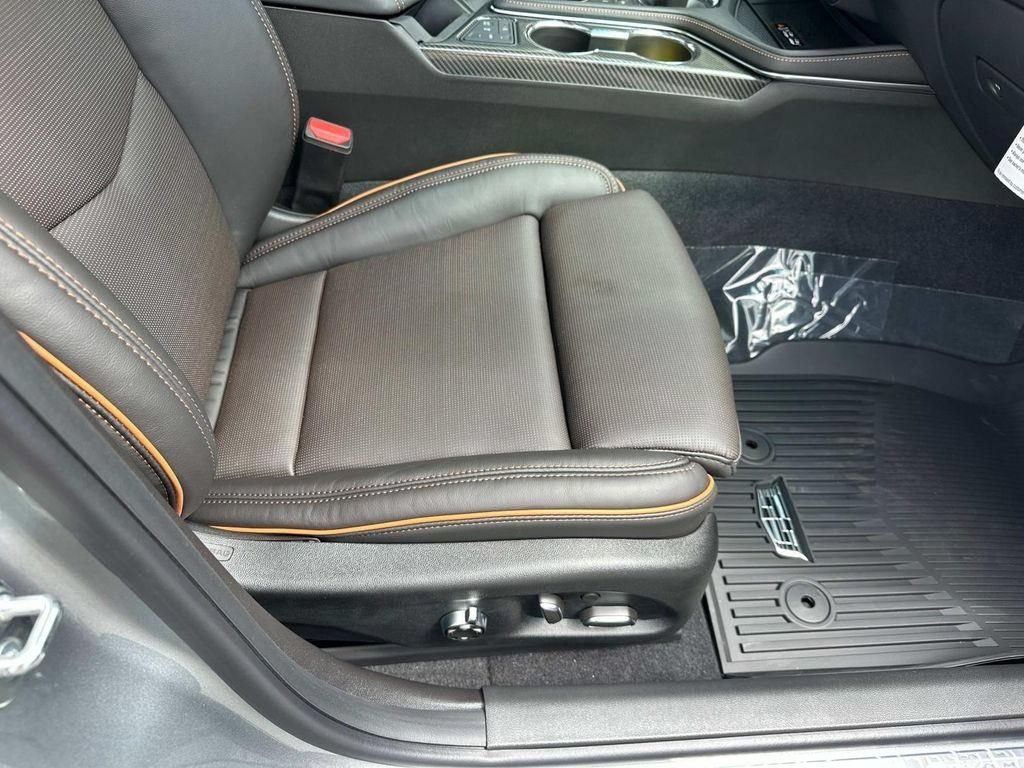 2026 Cadillac CT4 V-Series - Photo 10