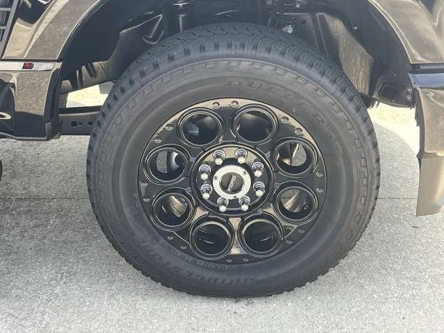 New 2026 Agate Black Metallic Ford XLT image 22
