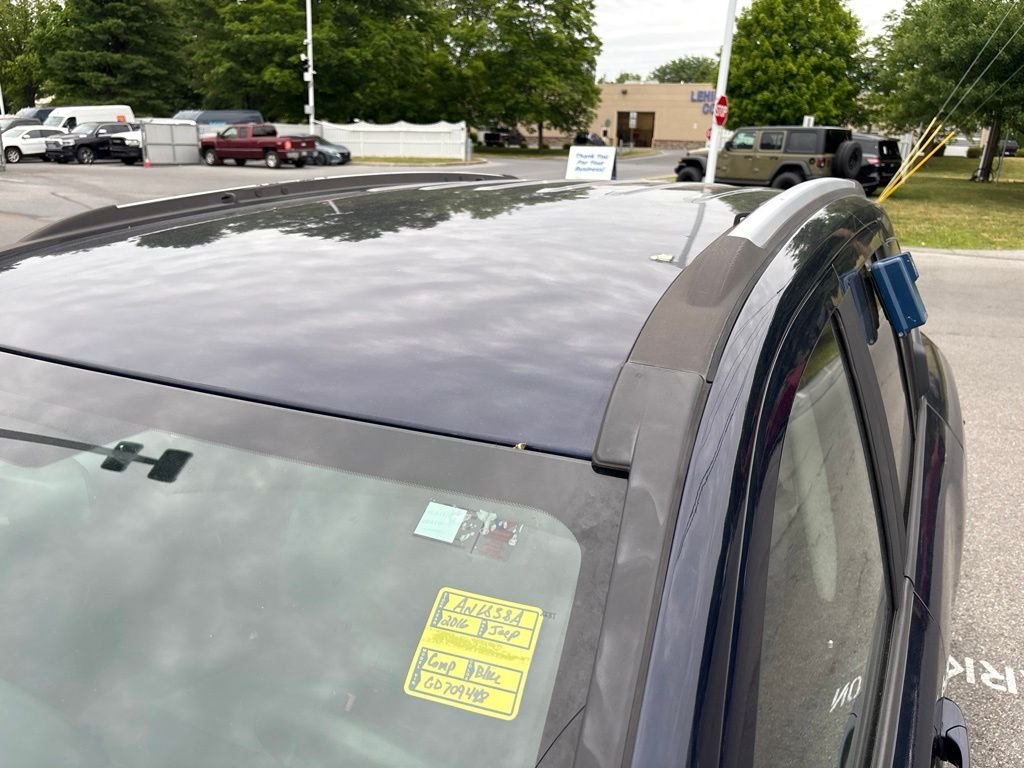 Used 2016 Blue Jeep Sport image 4