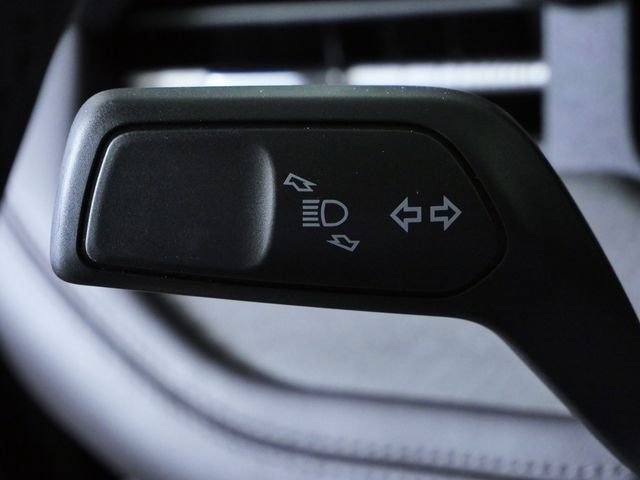 Used 2025 Black Ford Platinum image 30