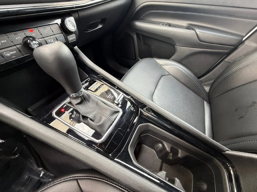Used 2026 White Jeep Limited image 22