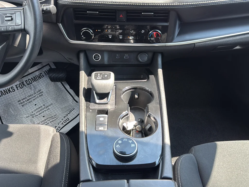 Used 2023 Gray Nissan S image 19