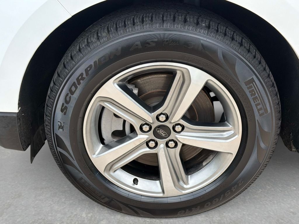 Used 2023 White Ford SEL image 12