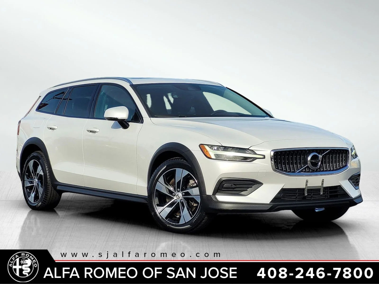 2020 Volvo V60 Cross Country T5 AWD Cross Country's photo