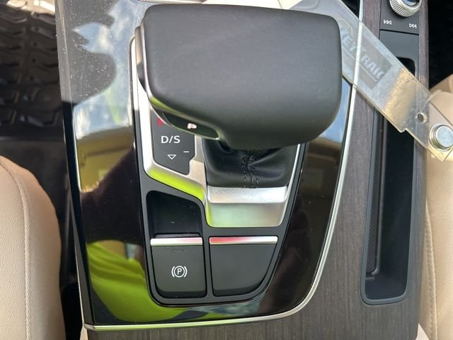 Used 2024 Green Audi 45 S line Premium image 21