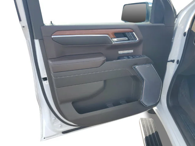 Used 2023 WHITE FROST TRICOAT GMC Denali image 13