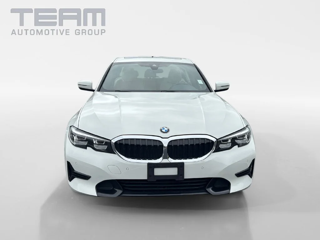 Used 2019 White BMW 330i xDrive image 2