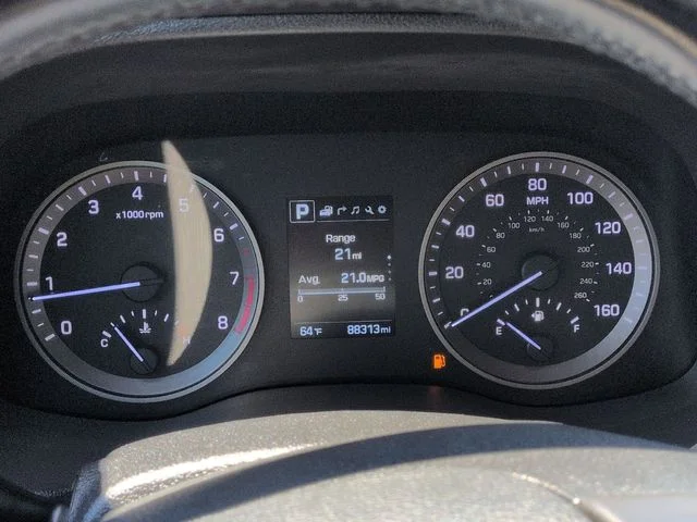 Used 2016 Beige Hyundai Limited image 13