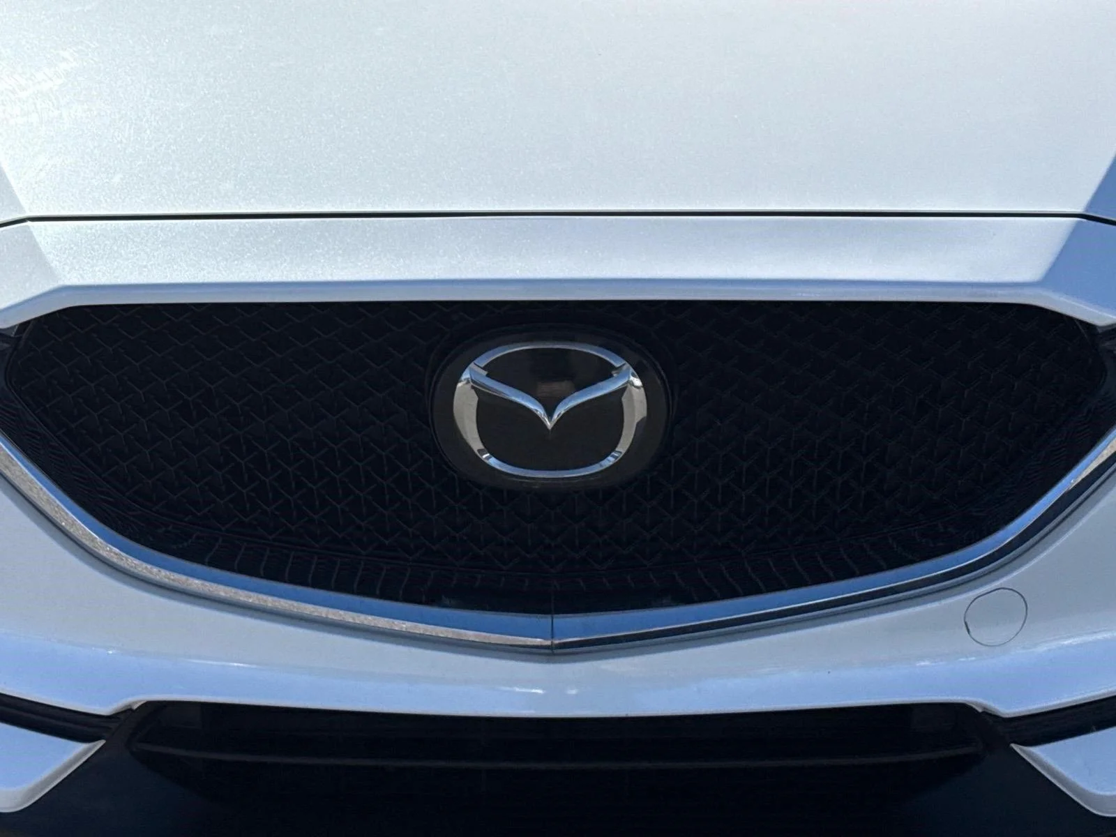 Used 2017 Snowflake White Pearl Mica Mazda Grand Touring image 9
