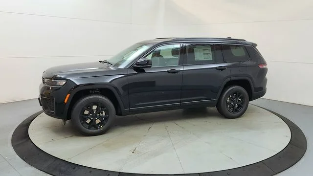 New 2026 Diamond Black Crystal Pearl-Coat Exterior Paint Jeep  image 6