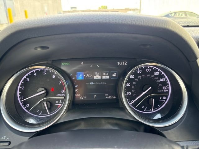 Used 2020 Pearl Toyota XLE image 12