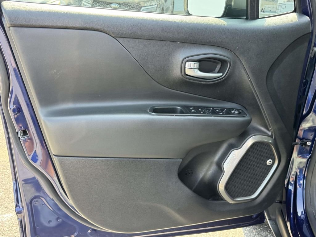 Used 2019 Blue Jeep Limited image 26