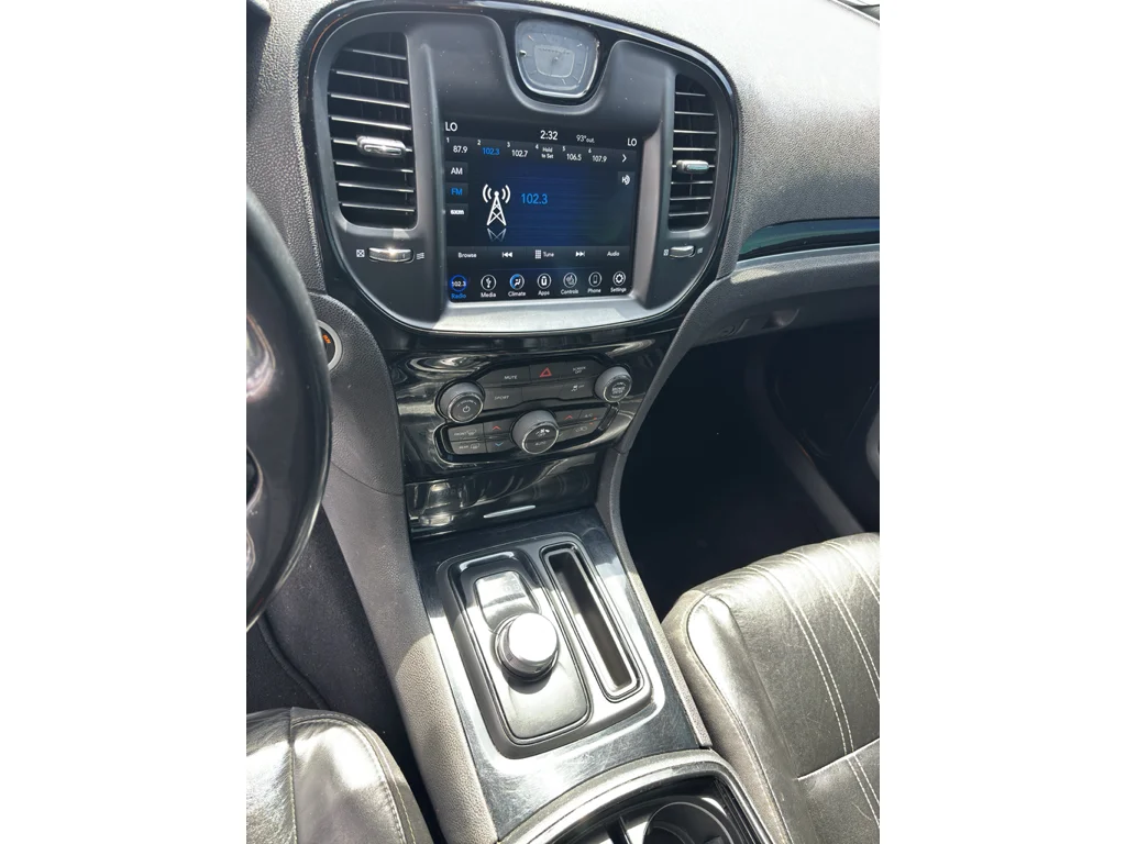 Used 2019 Granite Crystal Metallic Clearcoat Chrysler 300S image 12