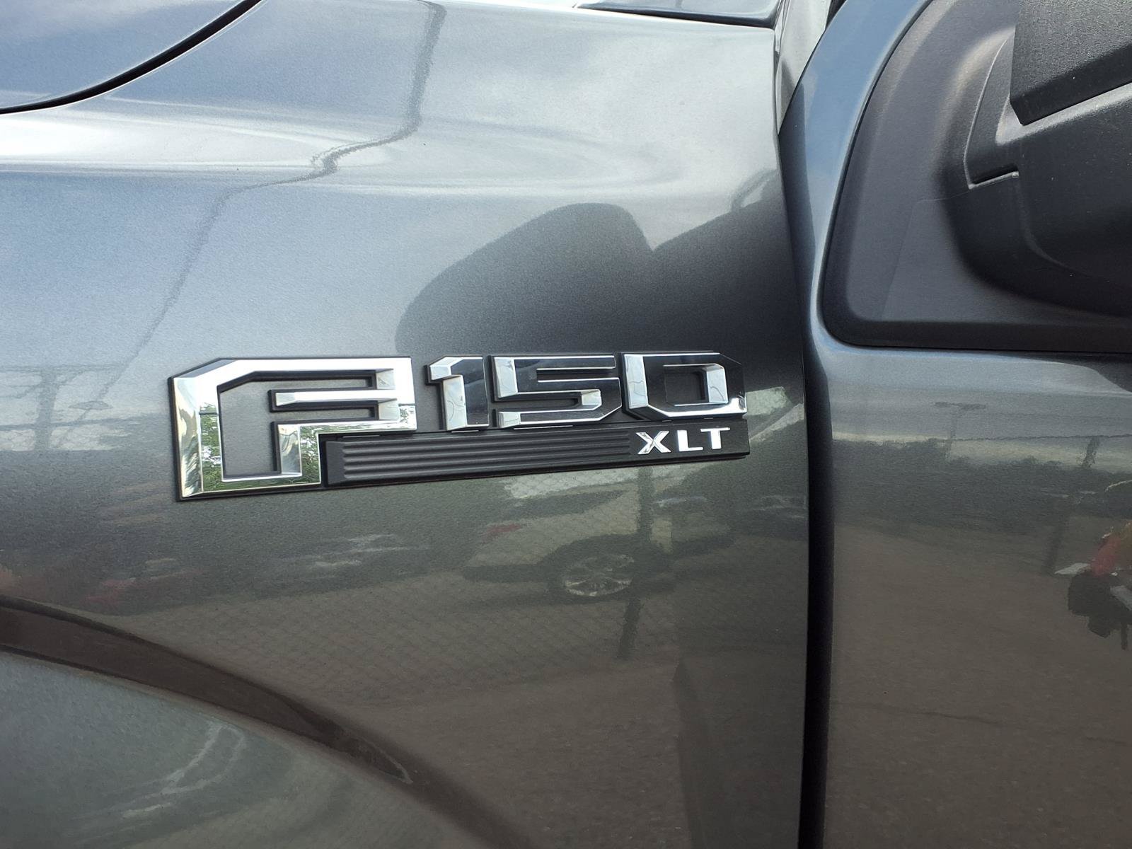 Certified Used 2018 Magnetic Metallic Ford XLT image 5