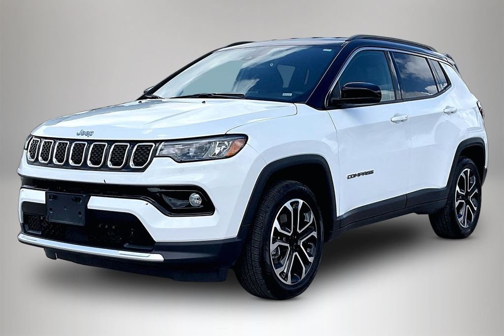 Used 2024 White/off-white Jeep Limited image 2