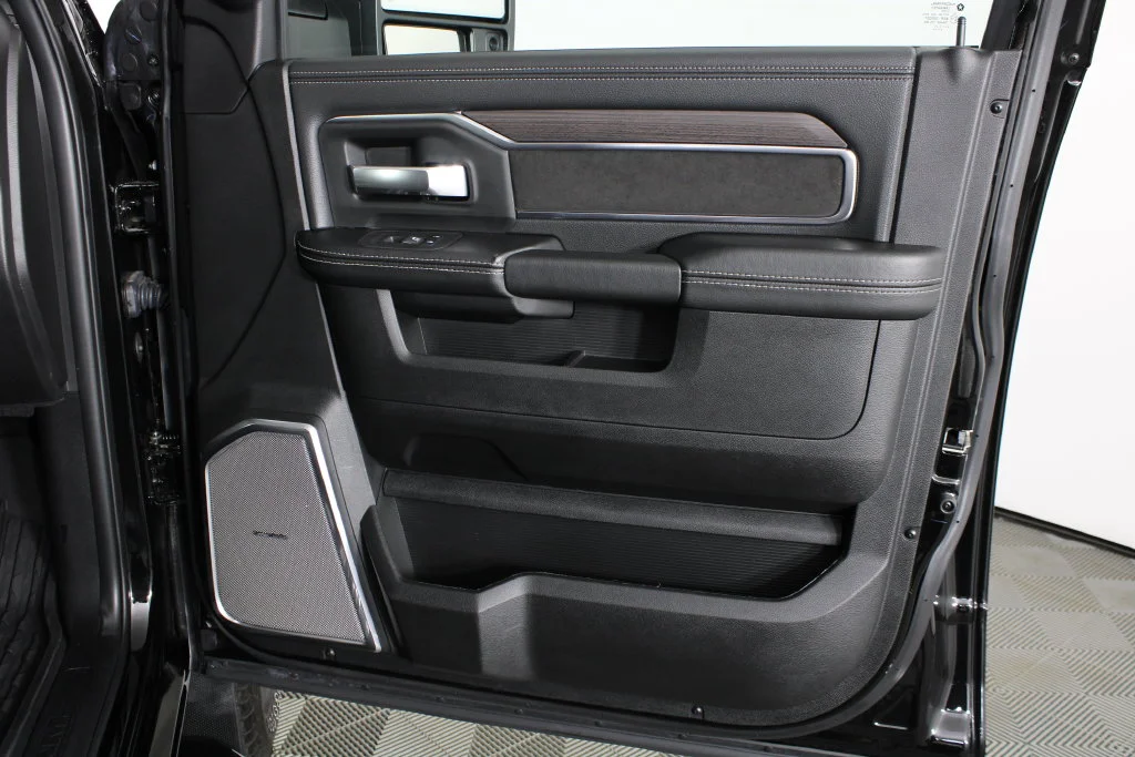 Used 2025 Diamond Black Ram Laramie image 8
