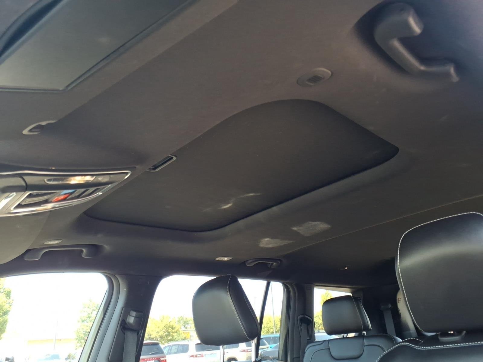 Used 2023 Baltic Gray Metallic Clearcoat Jeep Altitude image 6