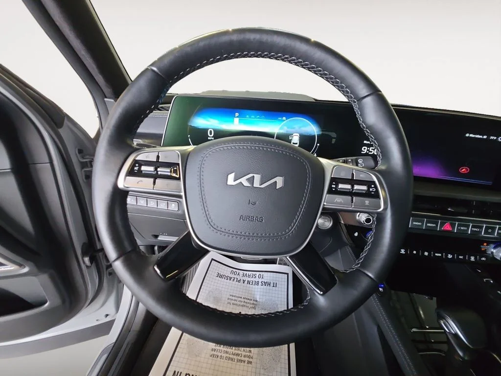Used 2025 Gray Kia SX-Prestige X-Line image 13