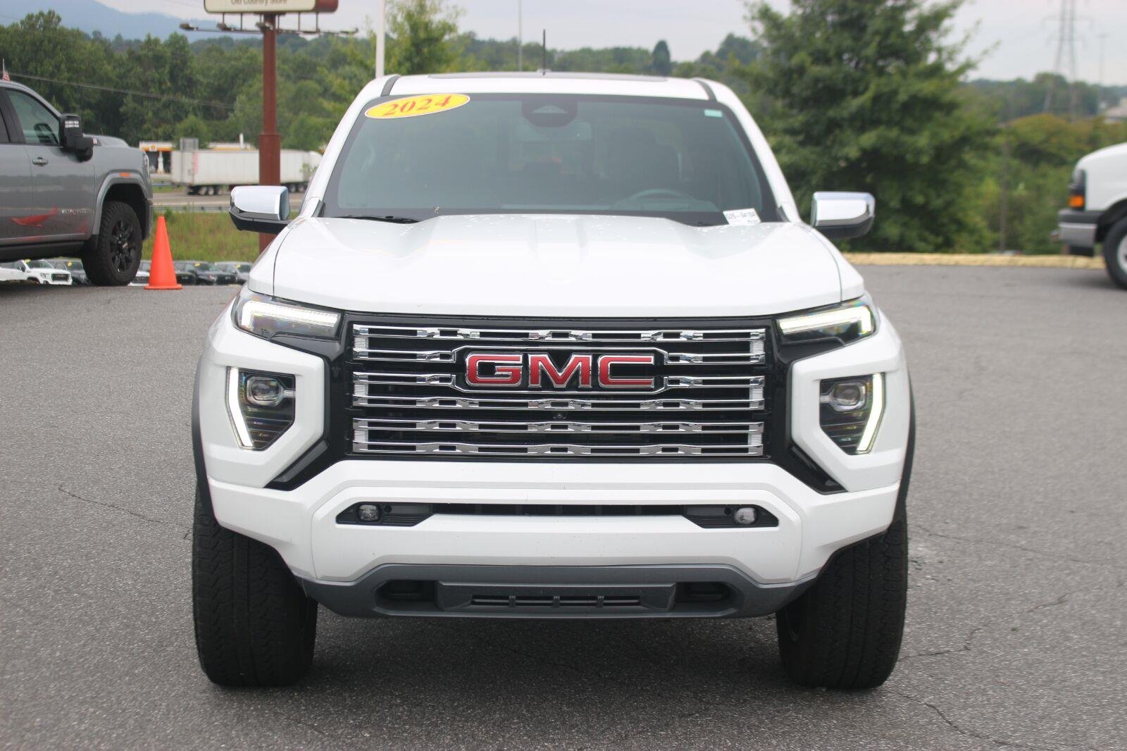 Used 2024 Summit White GMC Denali image 2