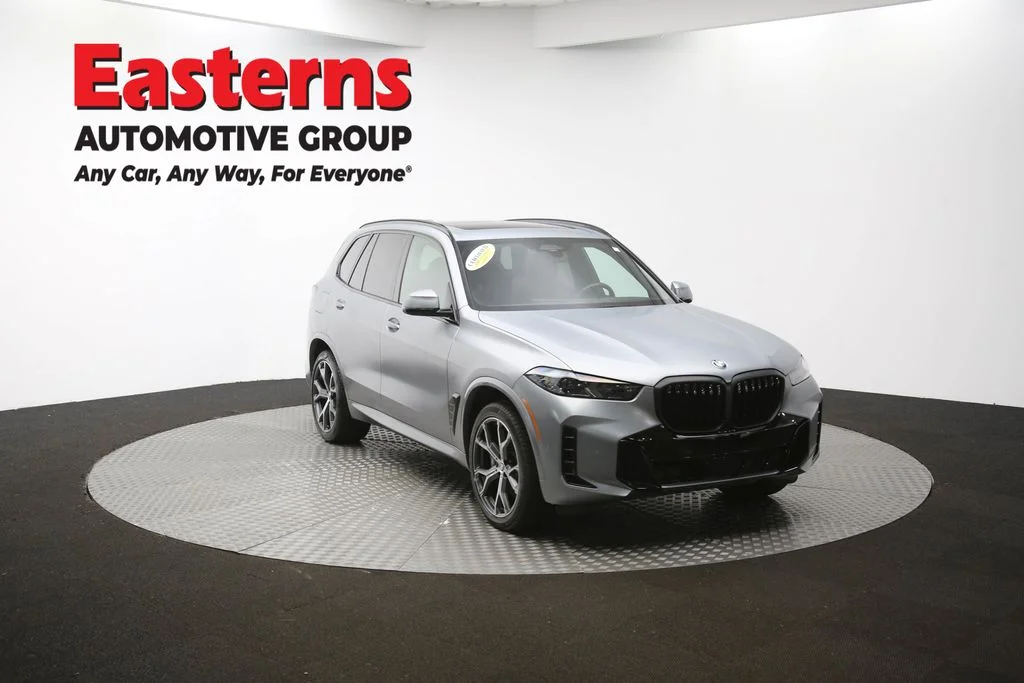 Used 2025 Gray BMW xDrive40i image 51