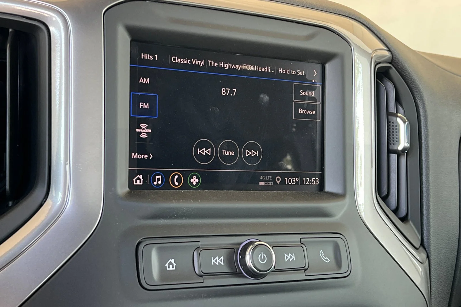 2026 Chevrolet Silverado 1500 Custom - Photo 17