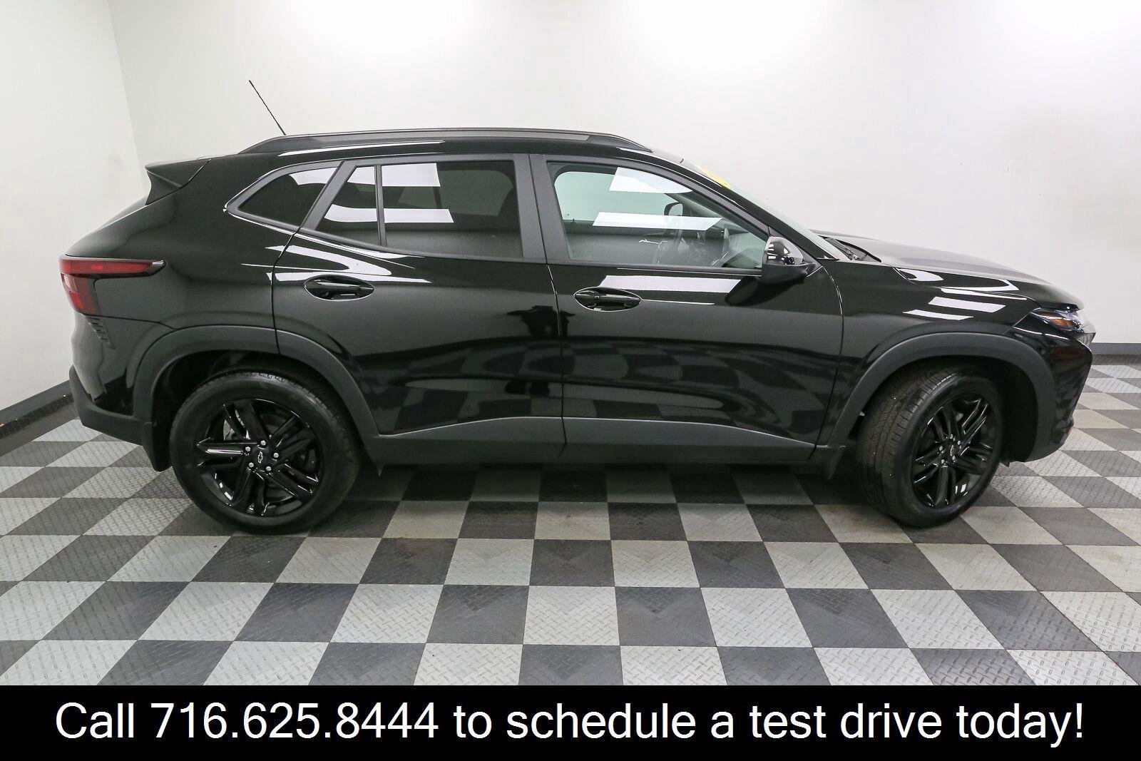 Used 2025 Mosaic Black Metallic Chevrolet ACTIV image 7