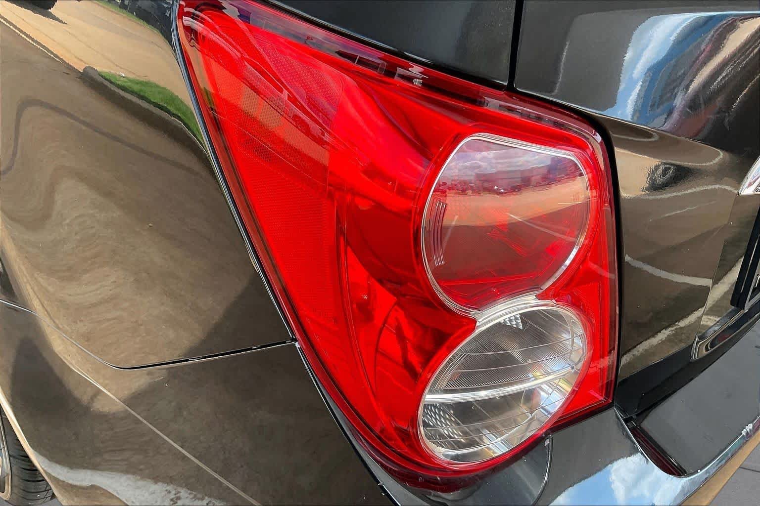 Used 2013 Black Granite Metallic Chevrolet LT image 26